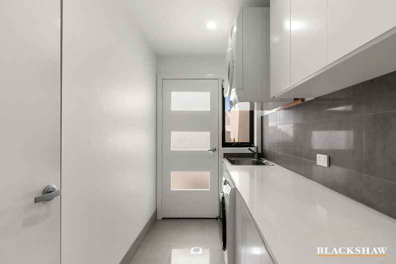 7 Willesee Rise Coombs