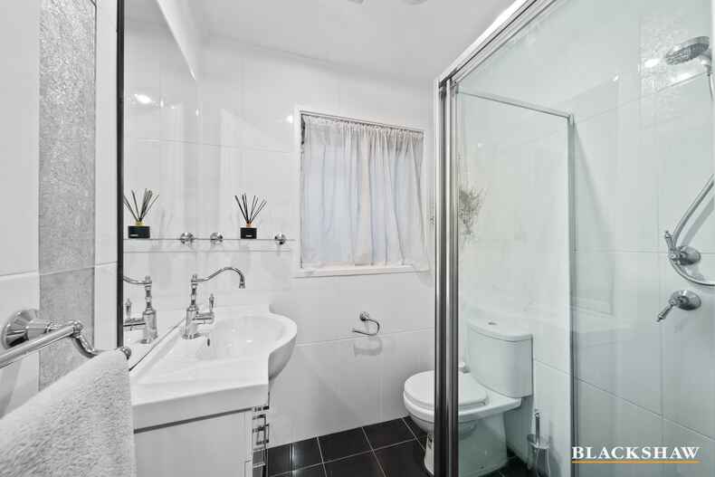 26 Tregellas Crescent Banks