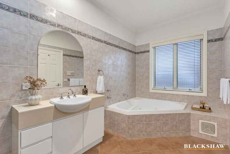 9/38 National Circuit Forrest