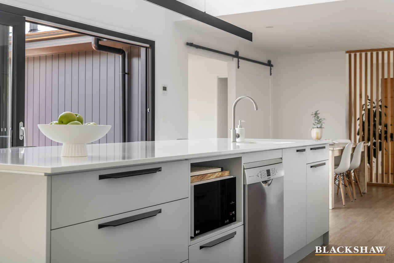 42 Smalley Circuit Giralang