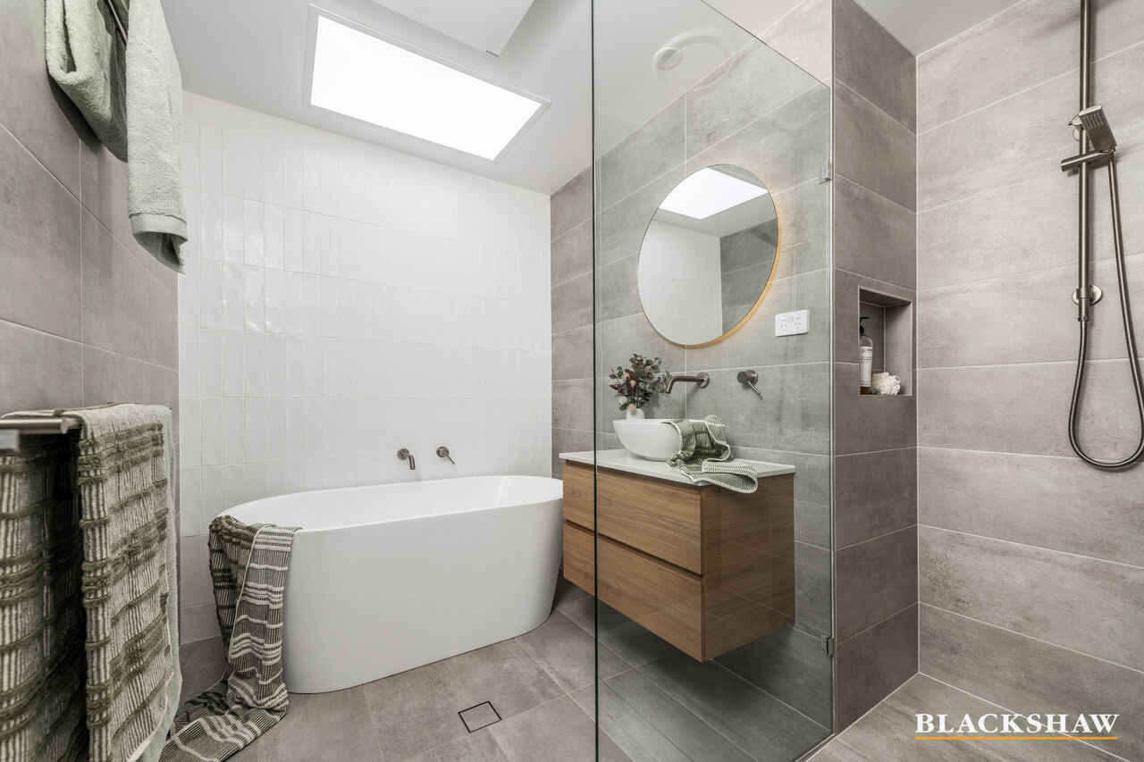 42 Smalley Circuit Giralang