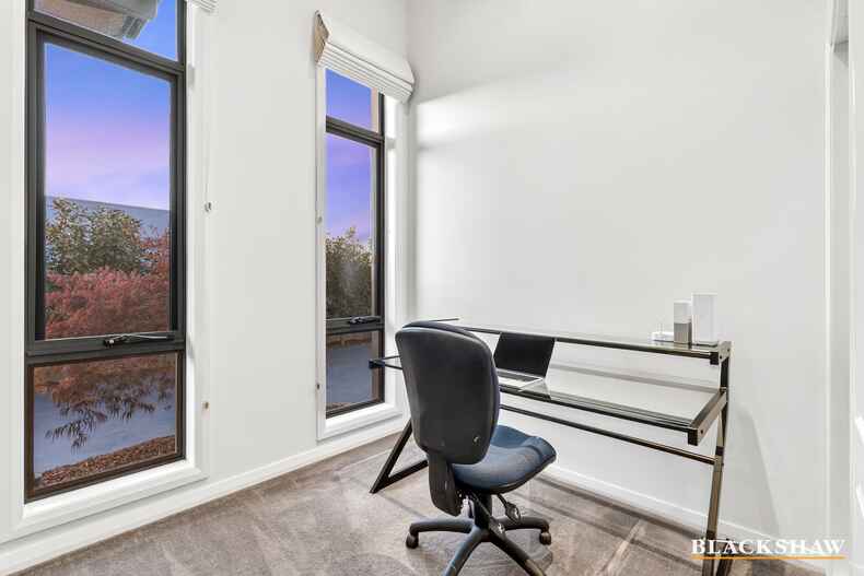 37 Olive Pink Crescent Banks