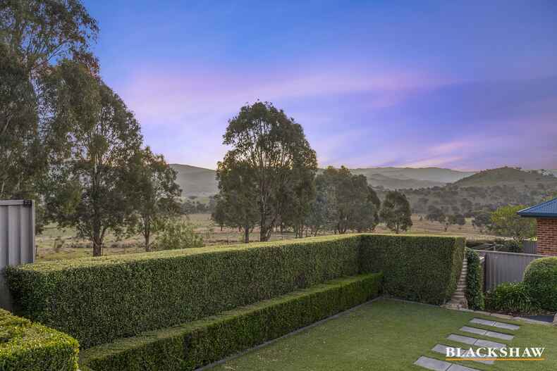 37 Olive Pink Crescent Banks