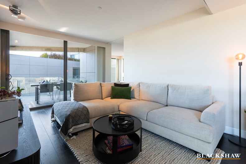 6/19 Eastlake Parade Kingston