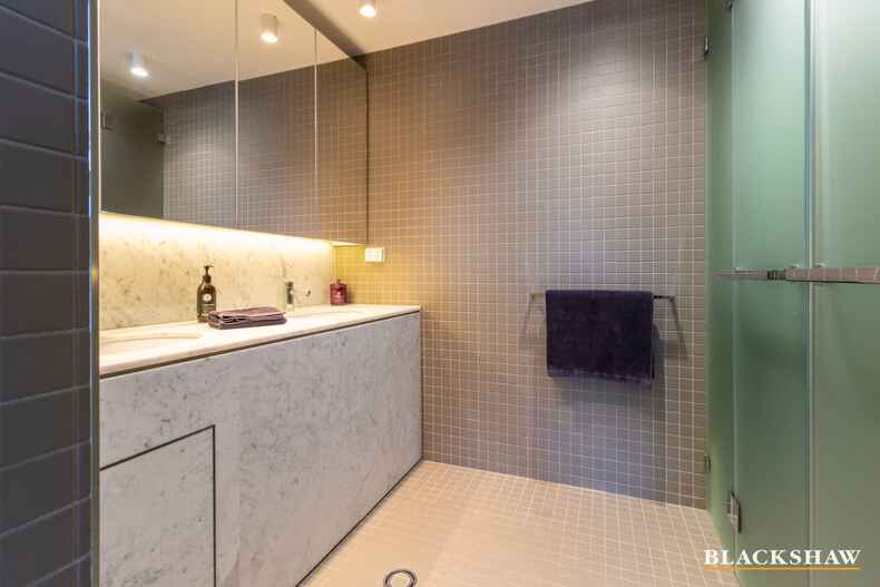 6/19 Eastlake Parade Kingston