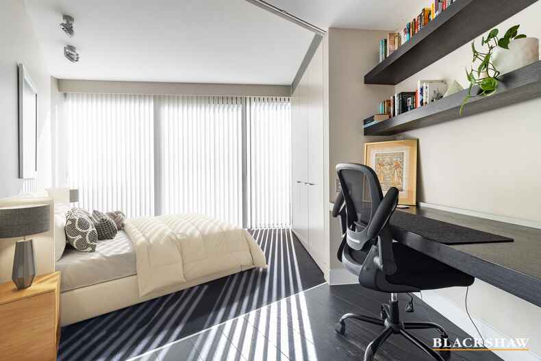 6/19 Eastlake Parade Kingston