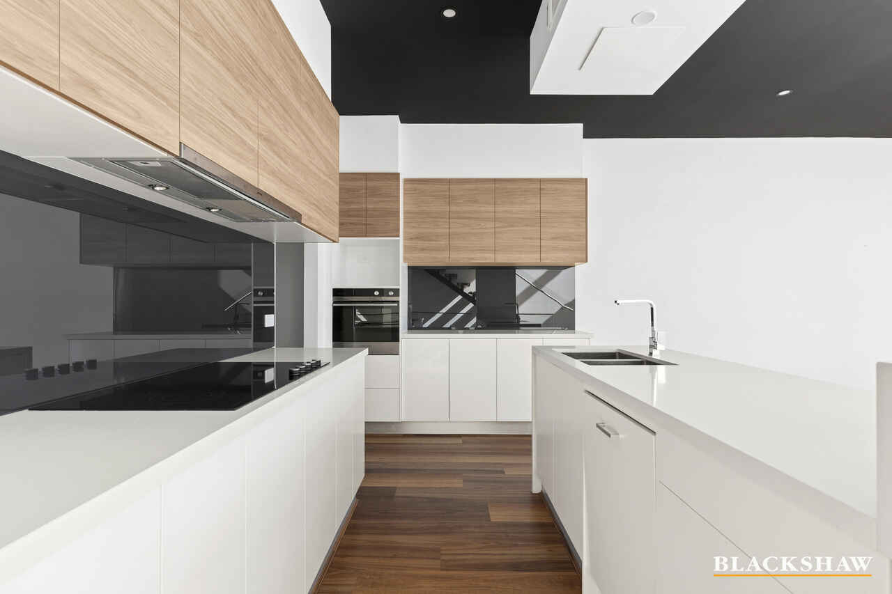 2/4 Endeavour Street Red Hill