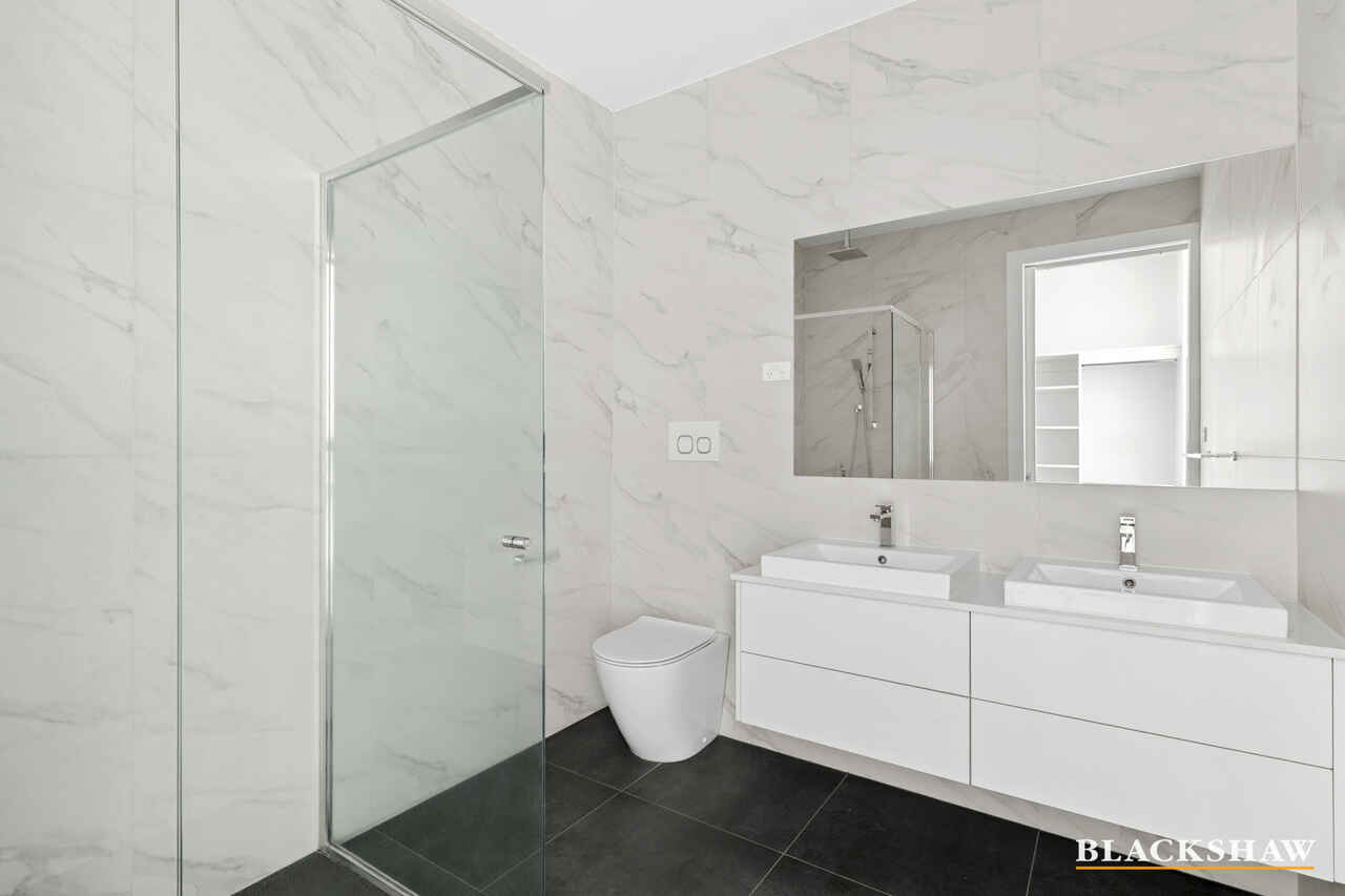 2/4 Endeavour Street Red Hill