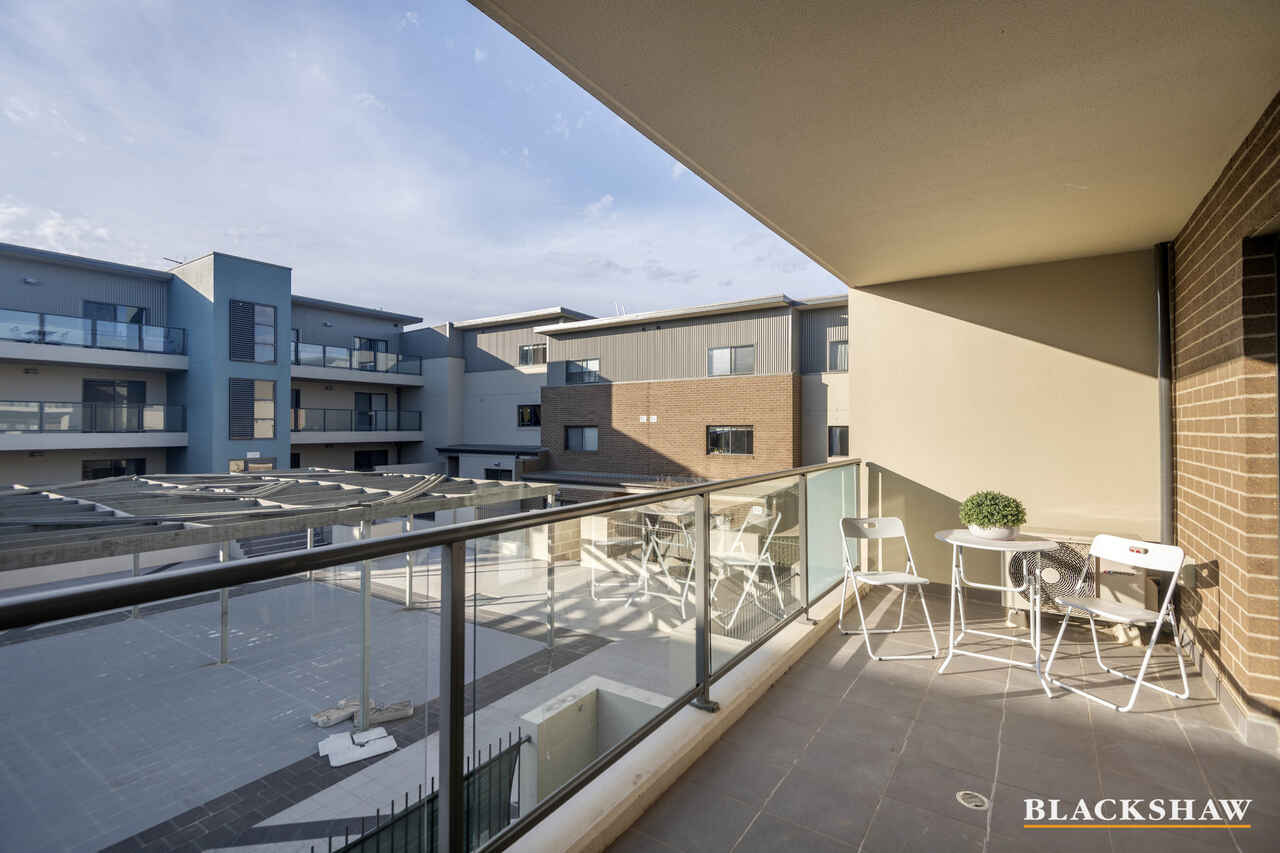 62/104 Henry Kendall Street Franklin