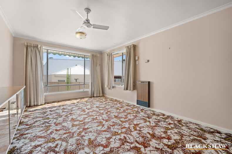 4 Blake Place Mawson