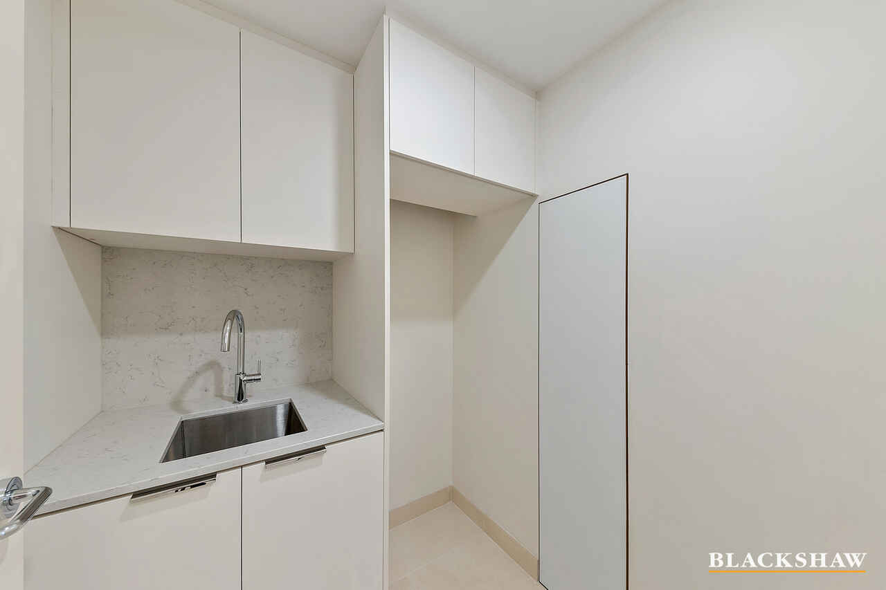 11/22 Canberra Avenue Forrest