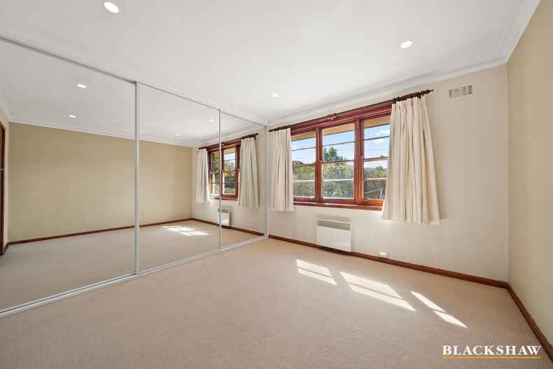 5 Arinya Street Narrabundah