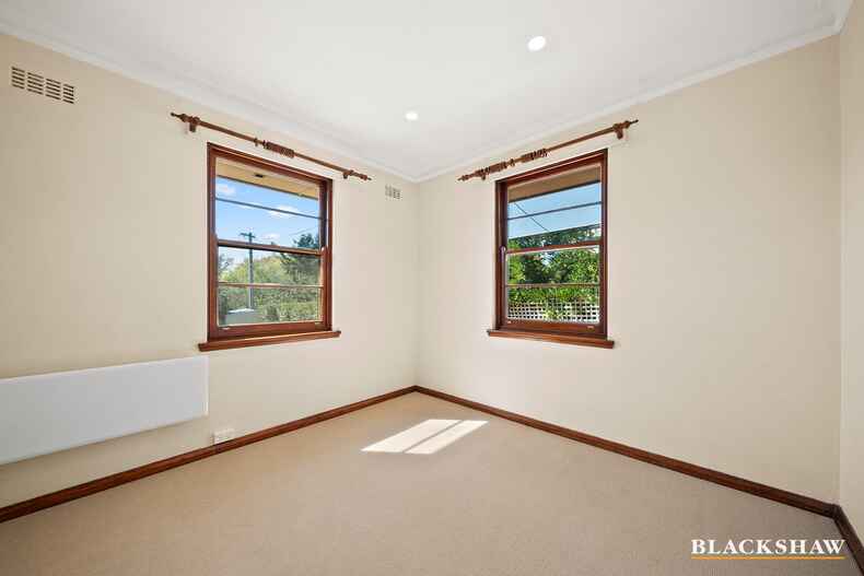 5 Arinya Street Narrabundah