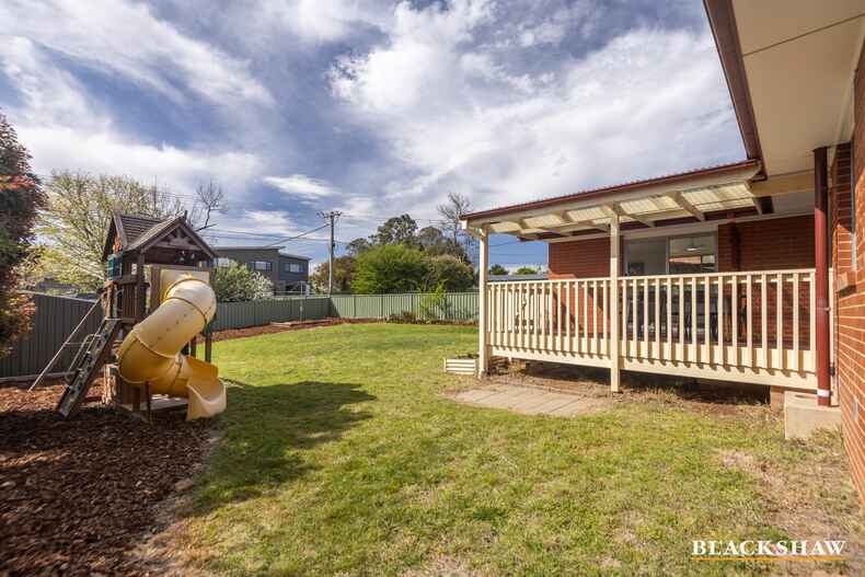 127 Ross Smith Crescent Scullin