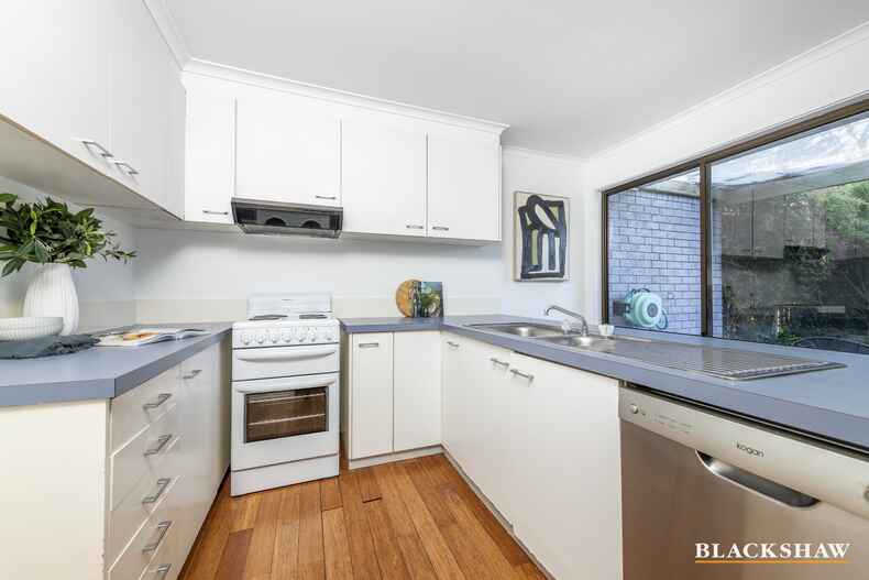 6/2 Covington Crescent Charnwood