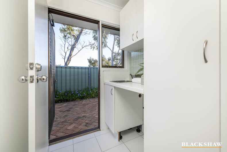 6/2 Covington Crescent Charnwood