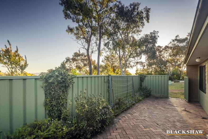 6/2 Covington Crescent Charnwood