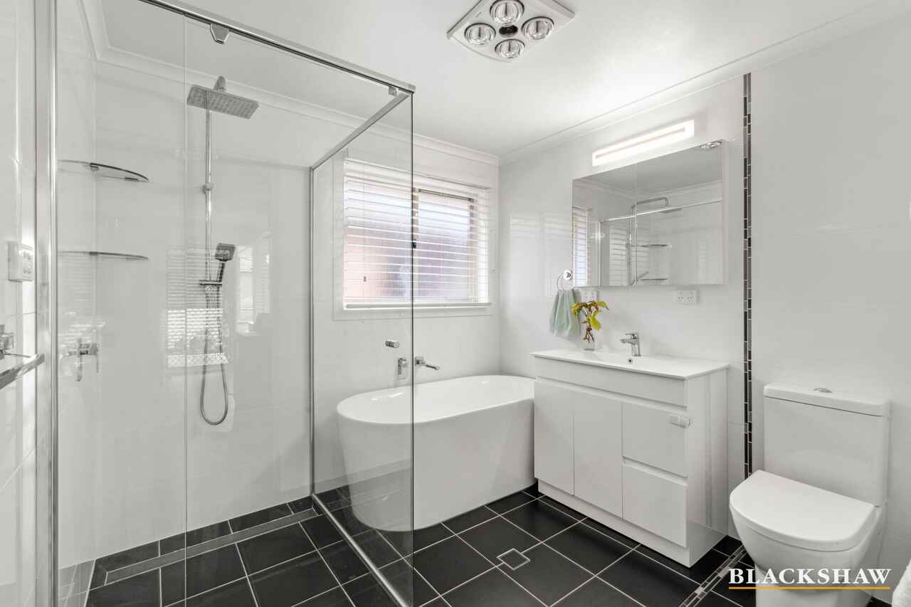 10 Dominic Drive Batehaven