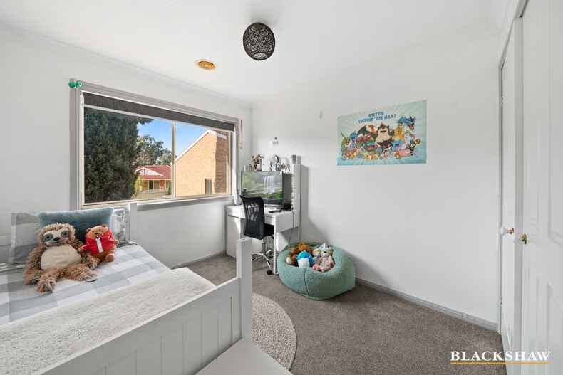 2/24 Binaburra Place Karabar