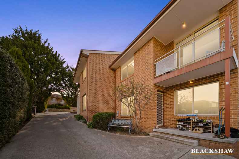 2/24 Binaburra Place Karabar