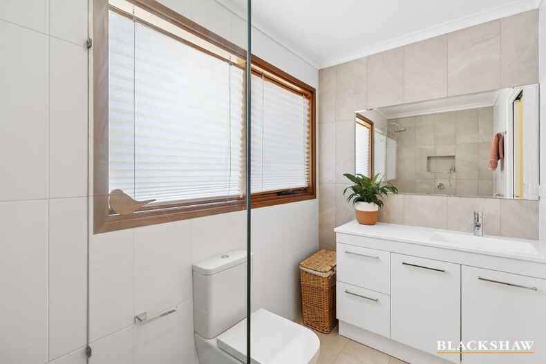 131 Summerville Crescent Florey 131 Summerville Crescent Florey