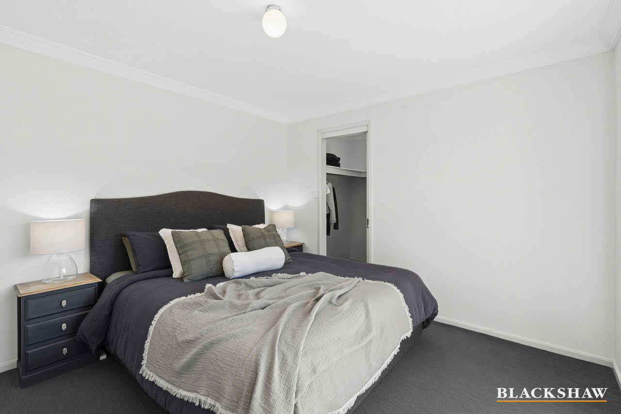 32 Traeger Street Dunlop