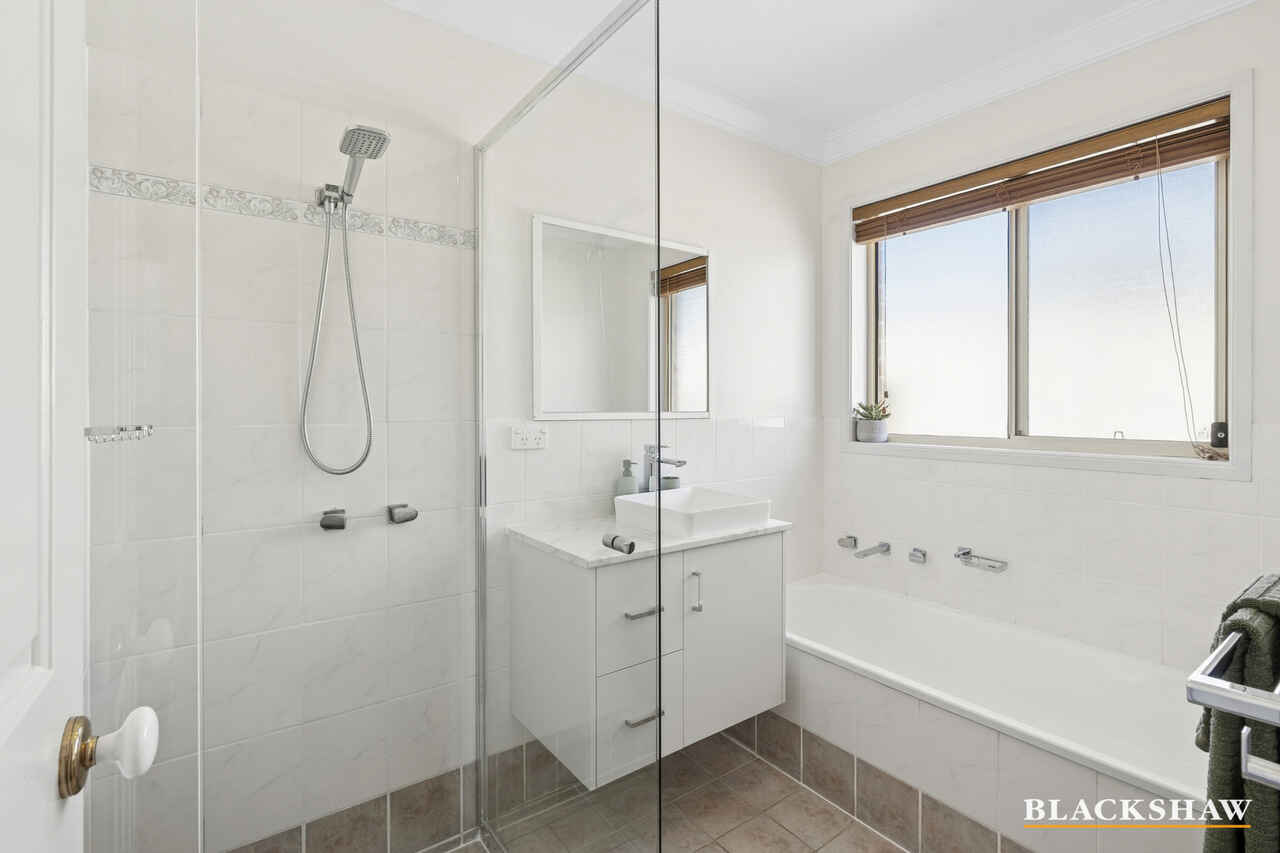 32 Traeger Street Dunlop