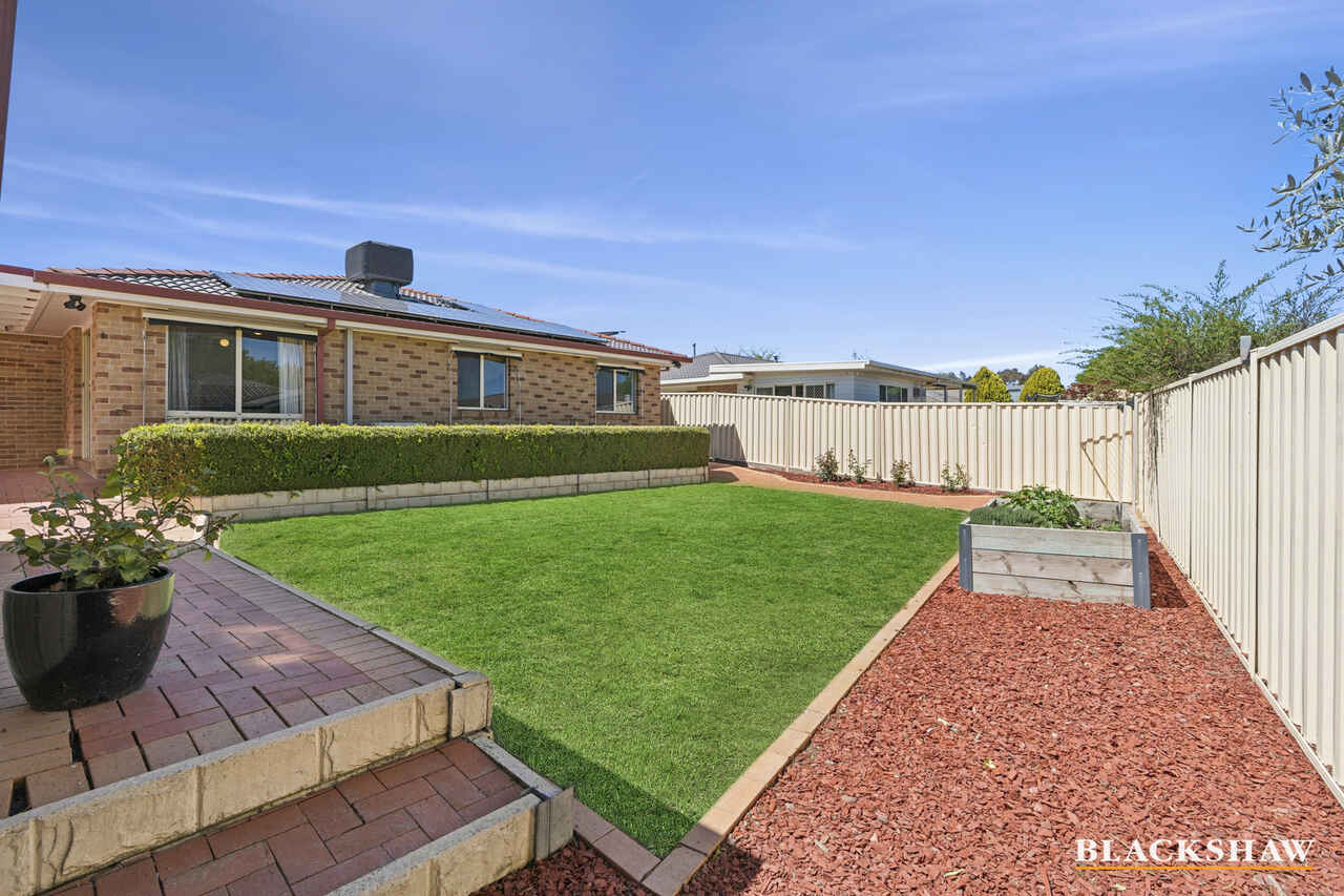 32 Traeger Street Dunlop