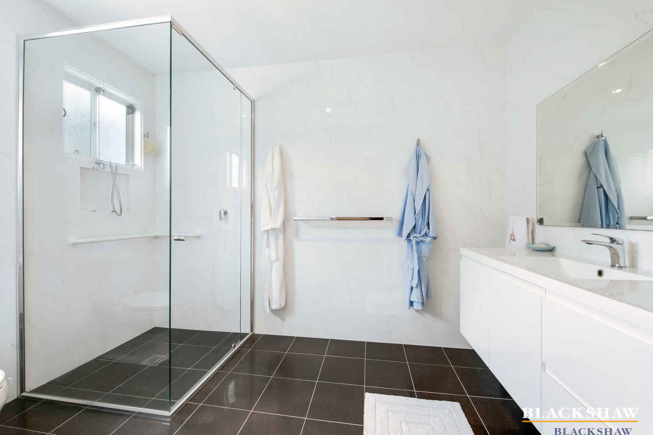 16 Bayridge Drive North Batemans Bay