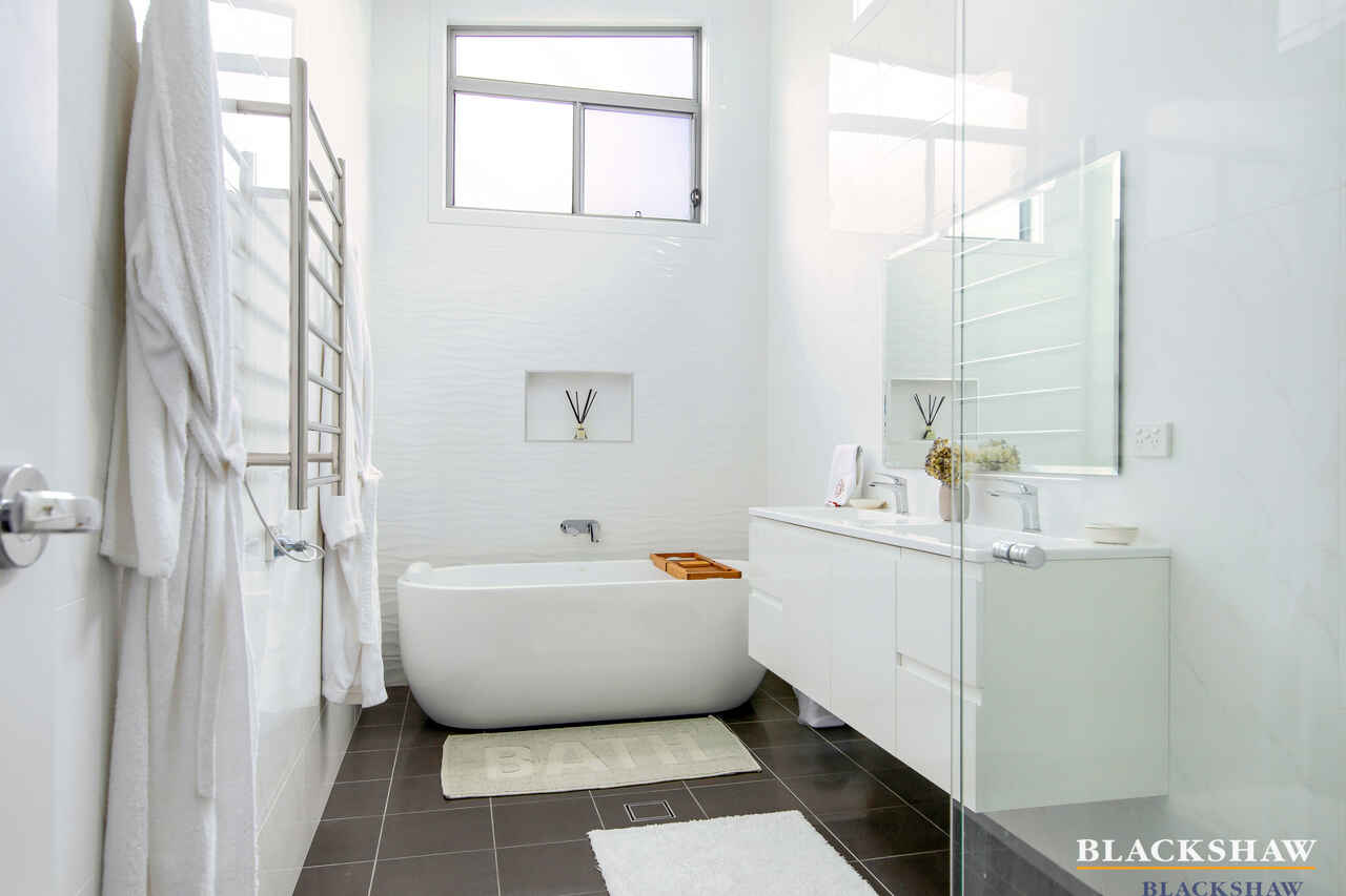 16 Bayridge Drive North Batemans Bay