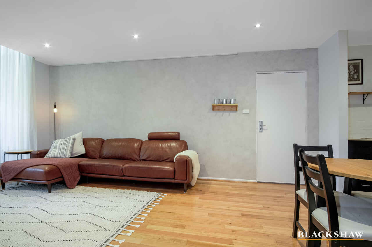 2/42 Henty Street Braddon