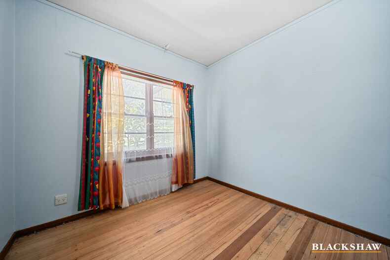 4 Banks Street Yarralumla