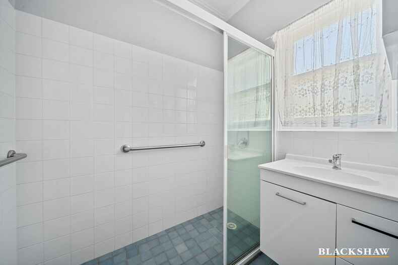 4 Banks Street Yarralumla