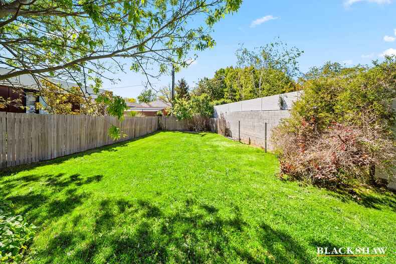 4 Banks Street Yarralumla