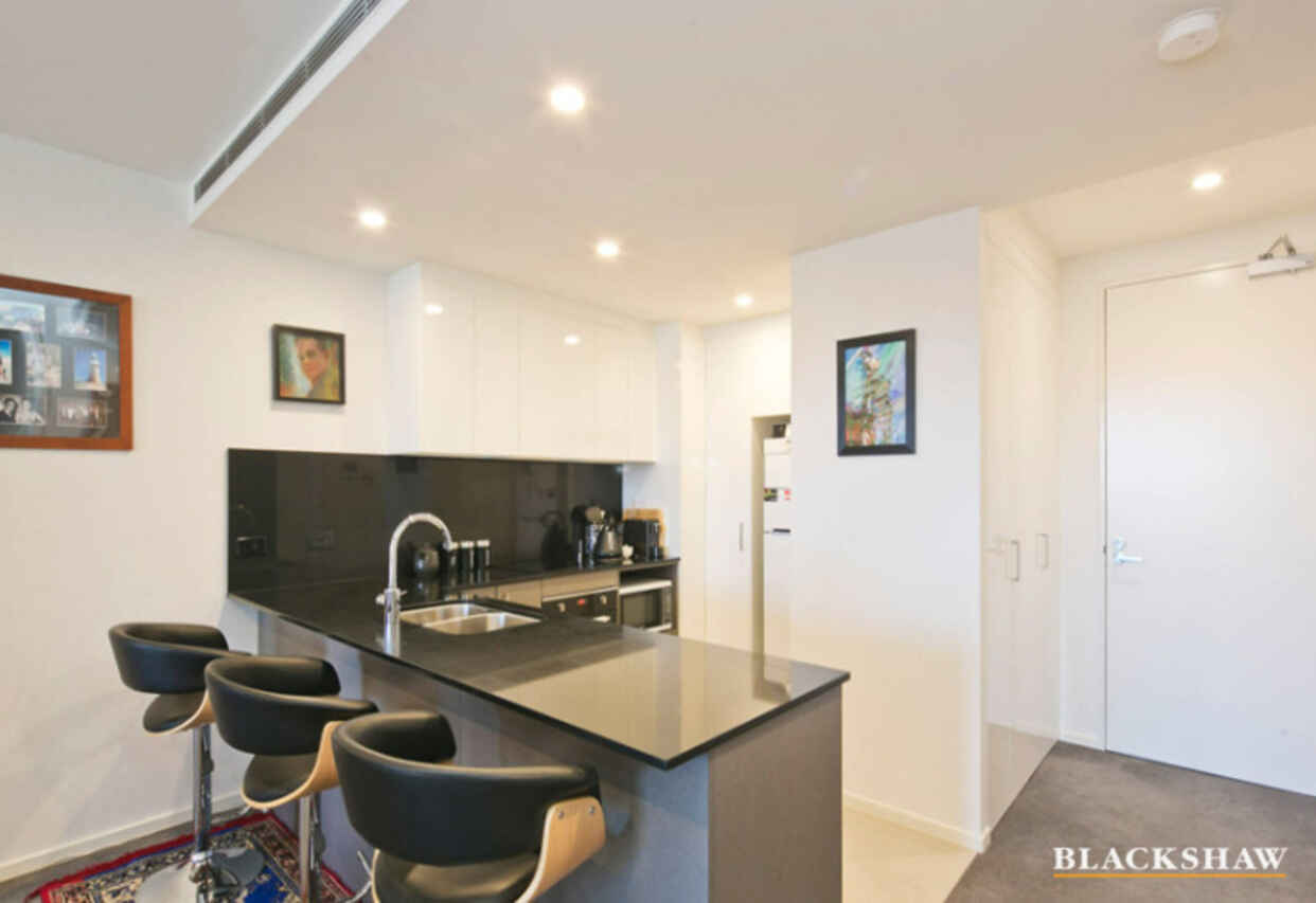 11/9 Leichhardt Street Kingston