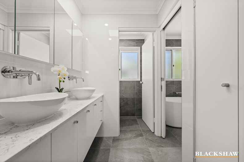 53 Martley Circuit Calwell