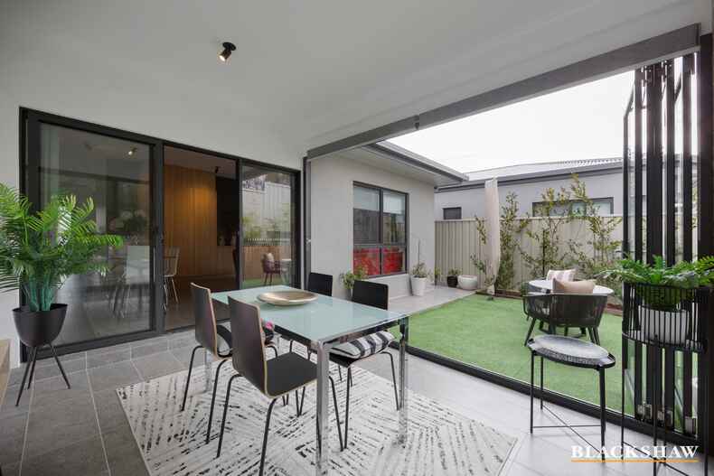 2/21 Bernacchi Street Mawson