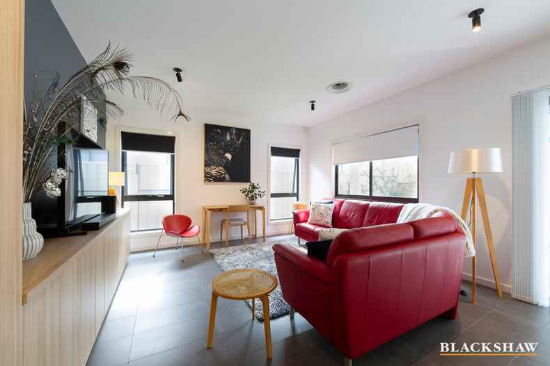 2/21 Bernacchi Street Mawson