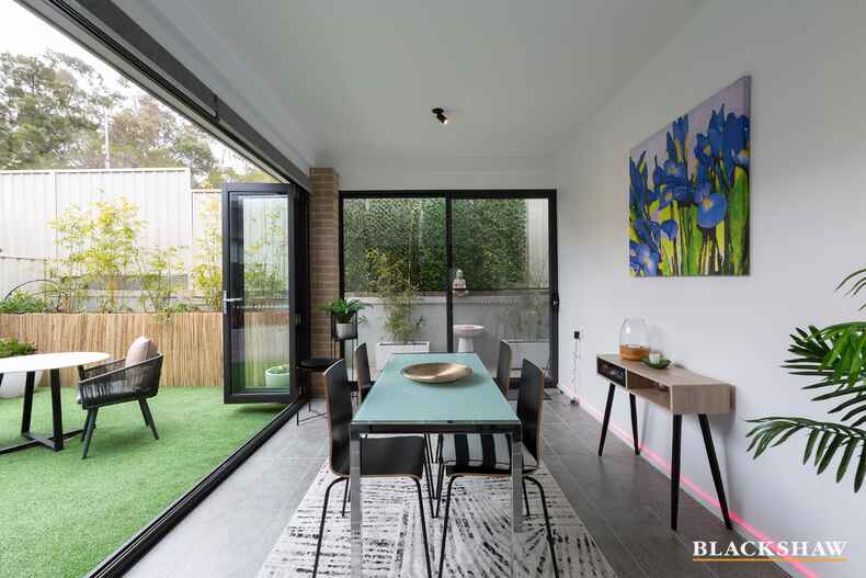 2/21 Bernacchi Street Mawson