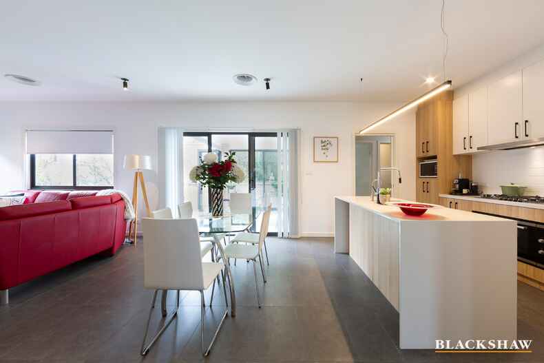 2/21 Bernacchi Street Mawson