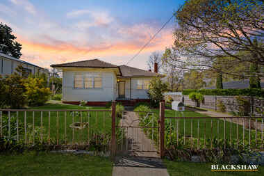 30 Hirst Avenue Queanbeyan