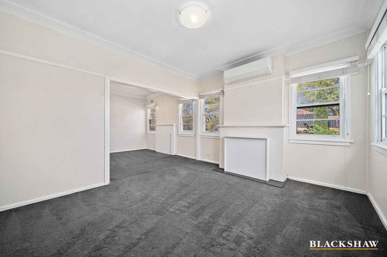 30 Hirst Avenue Queanbeyan
