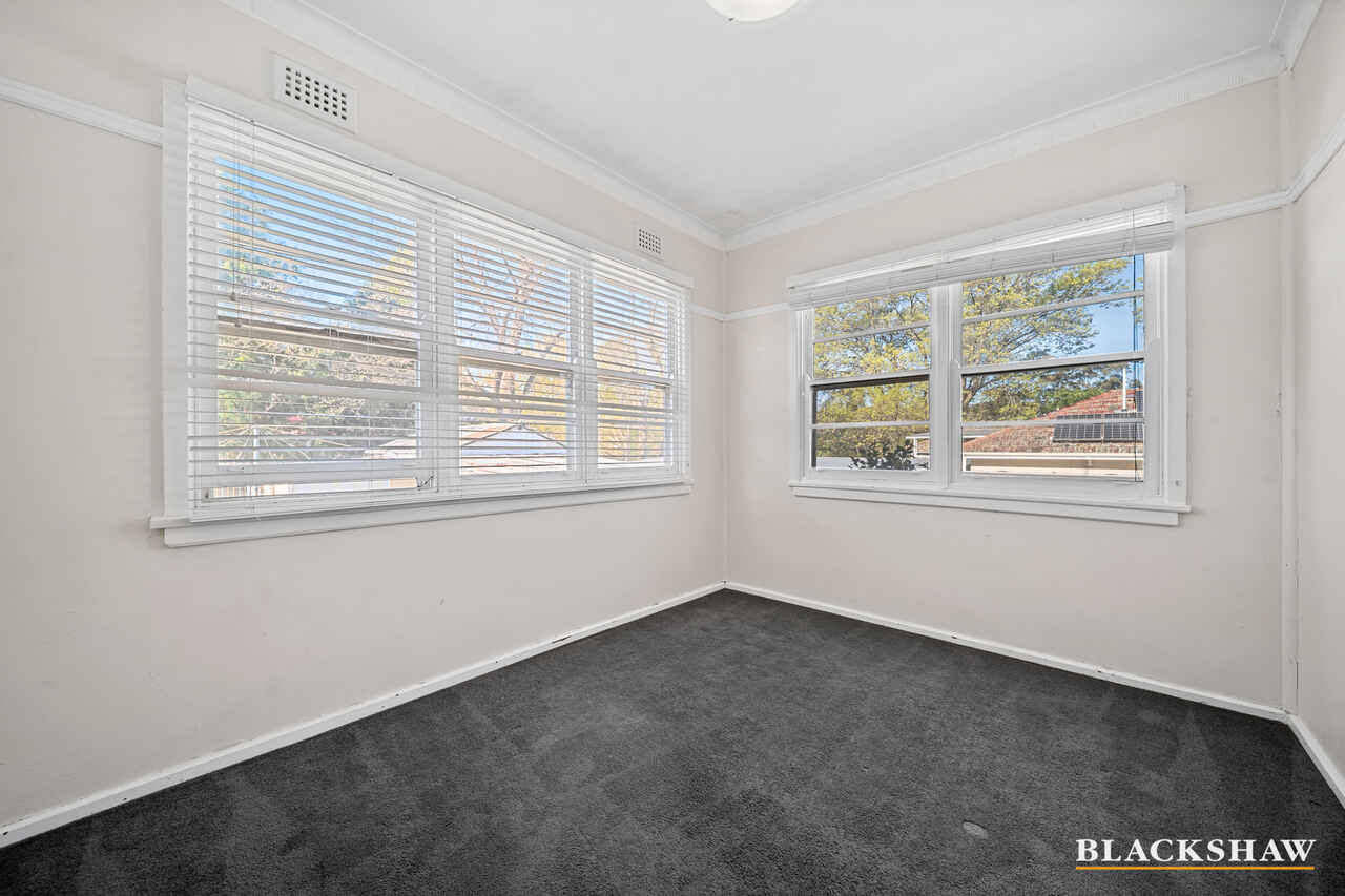 30 Hirst Avenue Queanbeyan