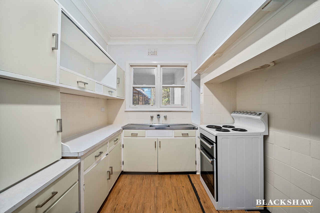 30 Hirst Avenue Queanbeyan