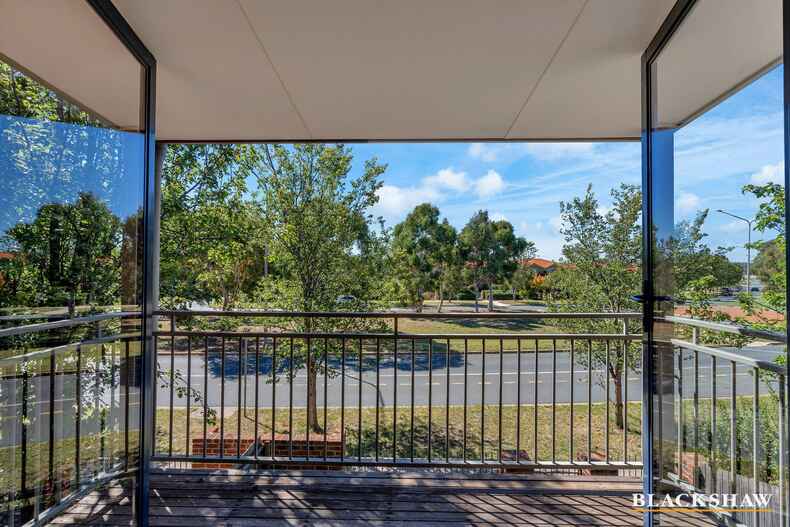 334 Anthony Rolfe Avenue Gungahlin 334 Anthony Rolfe Avenue Gungahlin