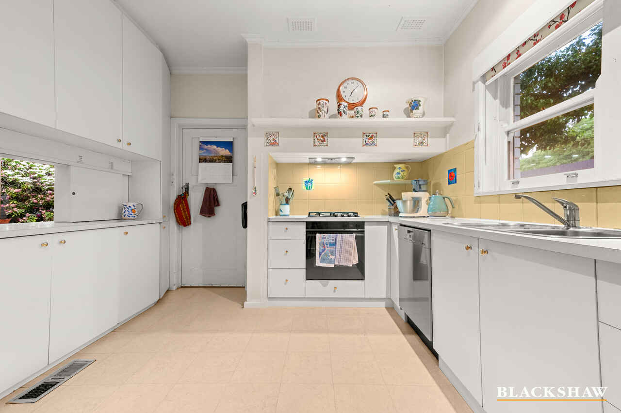 31 Arthur Circle Griffith