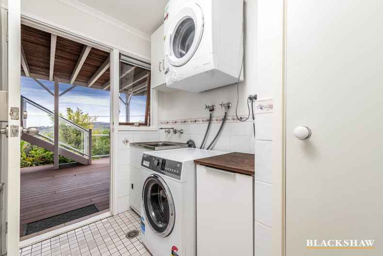 13 Mackerras Crescent Theodore 13 Mackerras Crescent Theodore