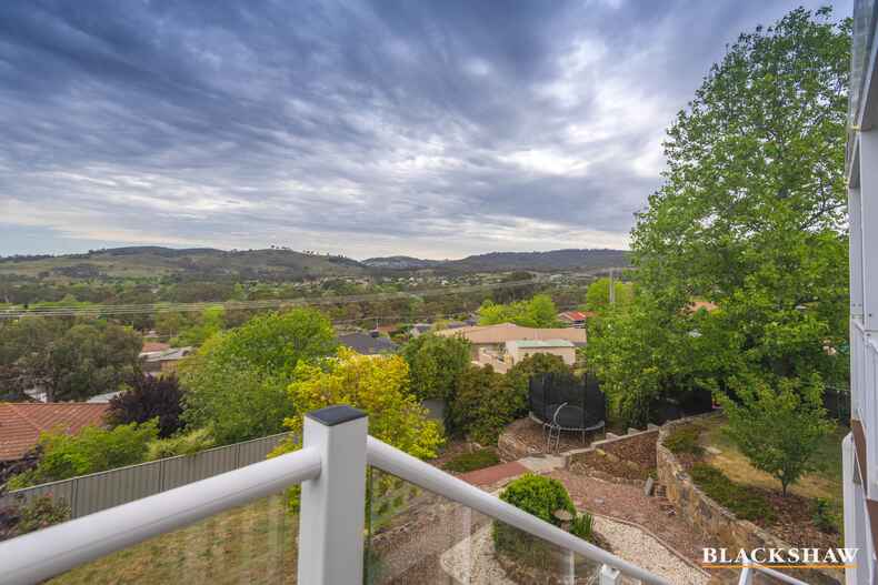 13 Mackerras Crescent Theodore 13 Mackerras Crescent Theodore