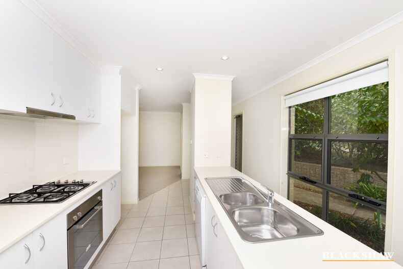 2/11 Keene Place Page