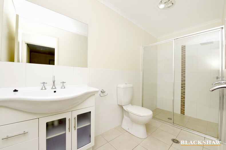 2/11 Keene Place Page